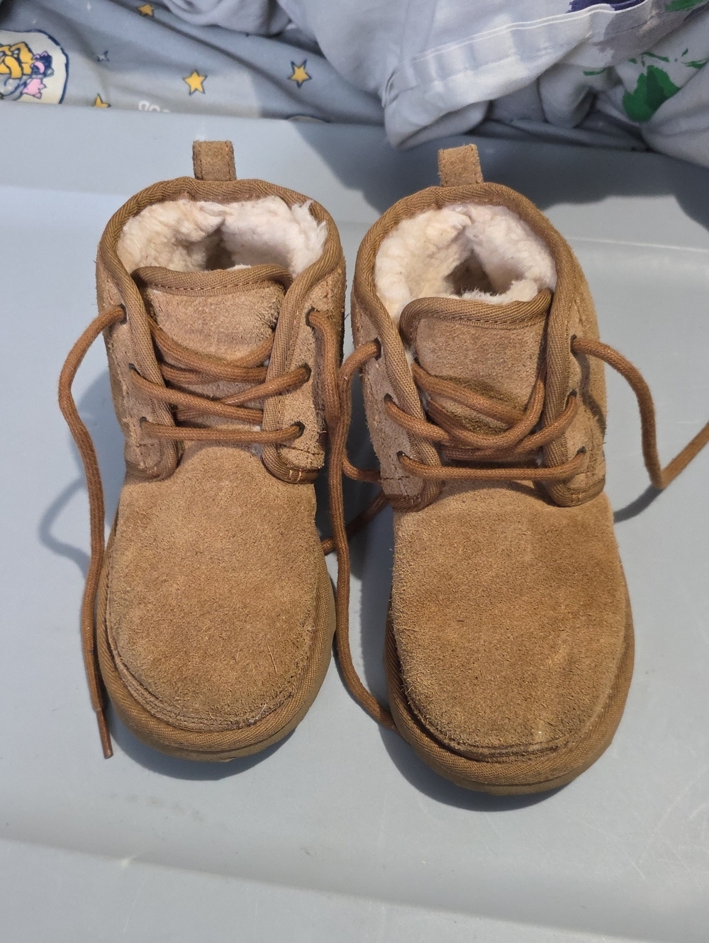 UGG Kids Chestnut Suede Lace-Up Shearling Boots